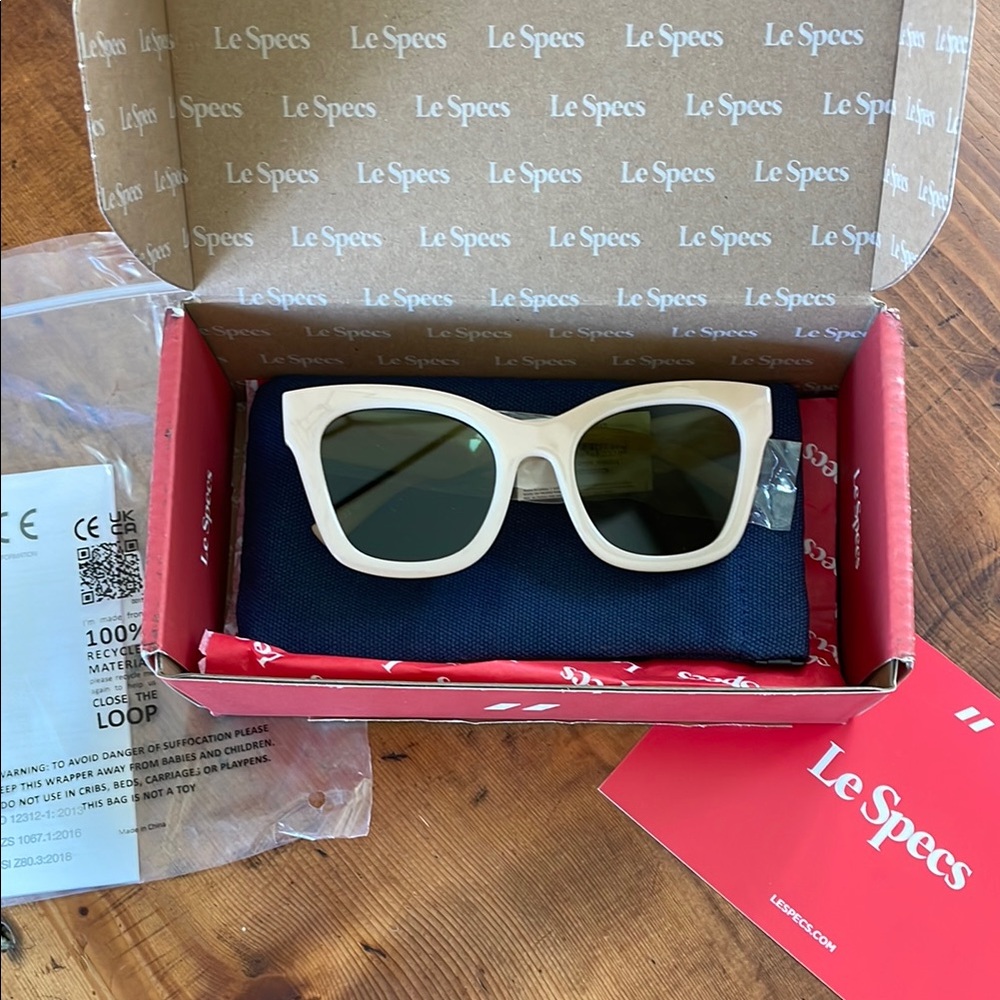 Brand New Le Specs Light Peacb Sunglasses